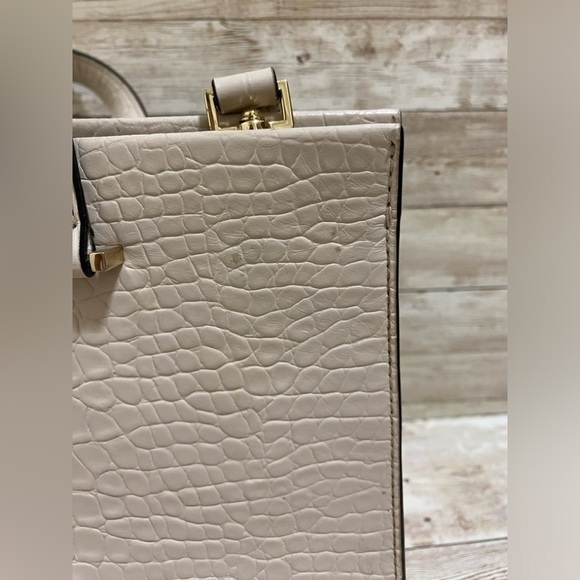 Kate Spade Purse Large Beige Pebbled Leather Crocodile Embossed - Picture 9 of 16